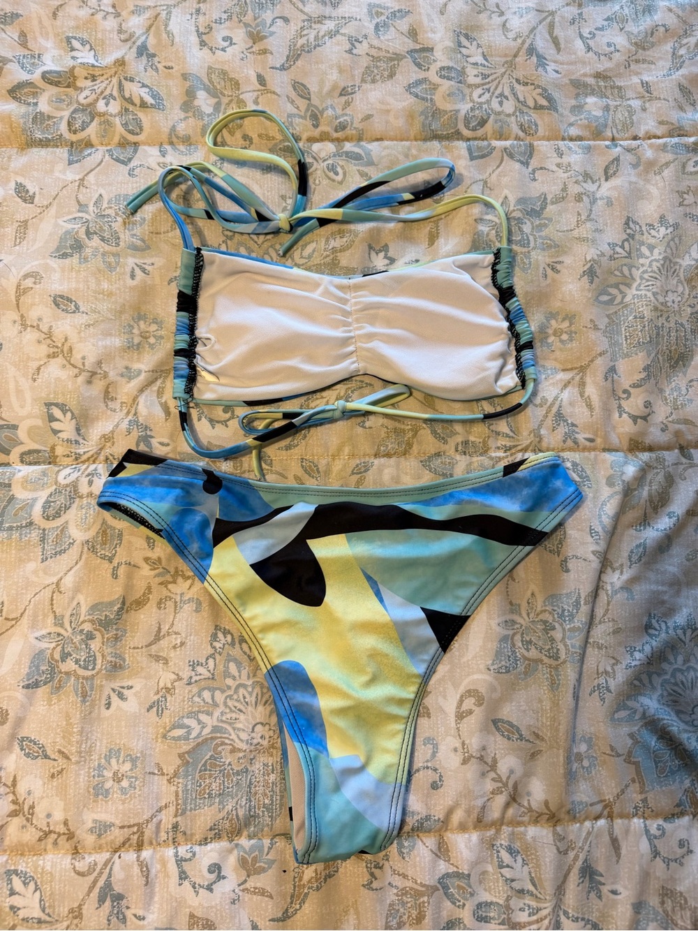 Bikini Set - Picture 5 of 6